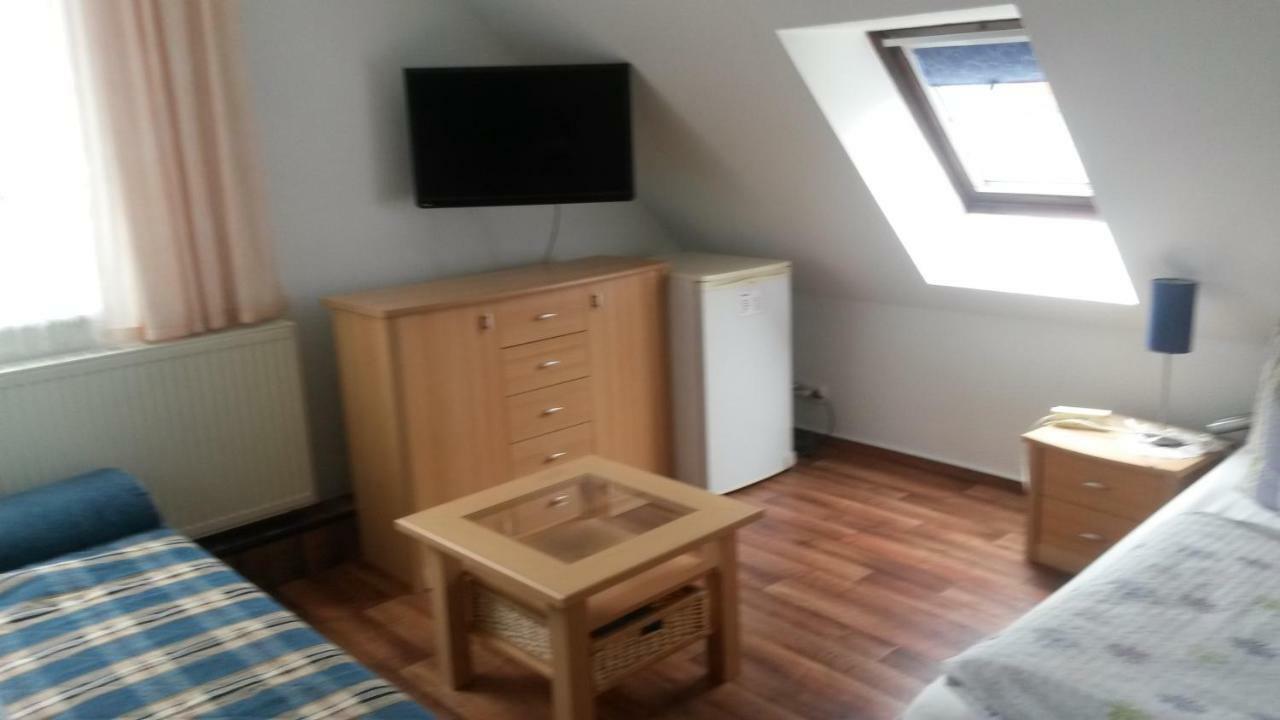 Pension Draeger Muhl Rosin Buitenkant foto